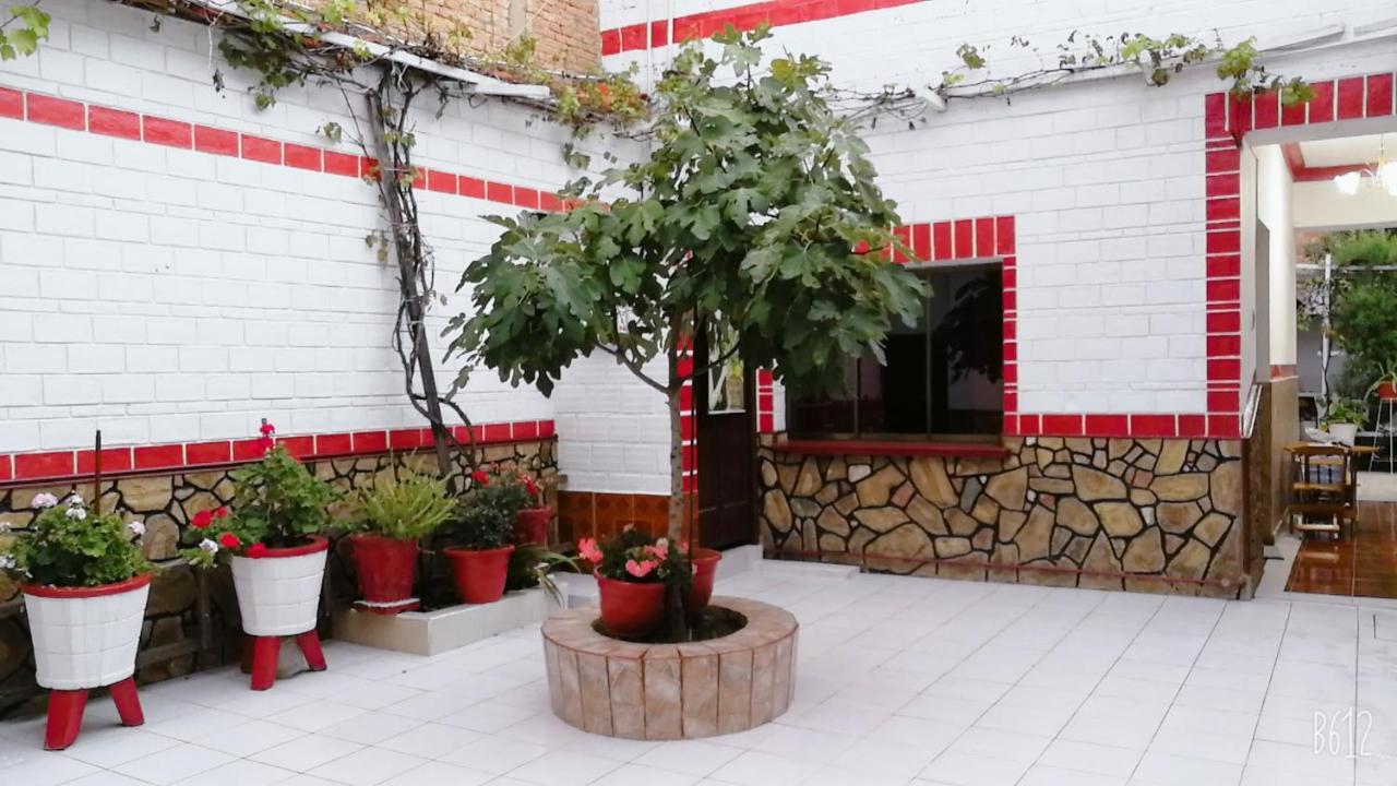 Tierra Nuestra Bed and Breakfast Tarija Eksteriør billede